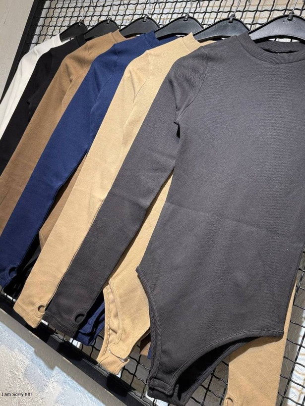 بادی زنانه بیسیک کبریتی یقه گرد فینگردار